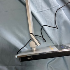 卓上LEDアルミスタンドUSB付きの画像