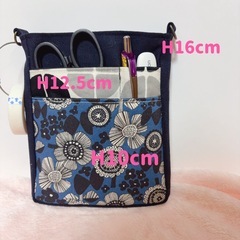 マチあり ナースポケット オーガナイザー 作業ポーチ サコッシュ はんハンドメイドの画像