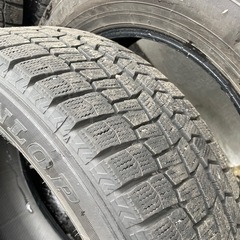 215/60R17 スタッドレスタイヤ　ダンロップ　ウィンターマックス02
の画像