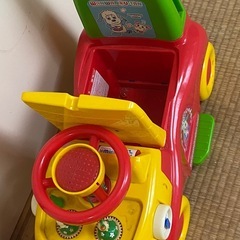車おもちゃの画像