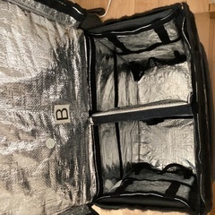 ウーバーイーツのバッグの画像