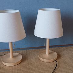 テーブルランプ 2台セット（木製ベース／布シェード）お譲りします（修学院駅徒歩2分）の画像