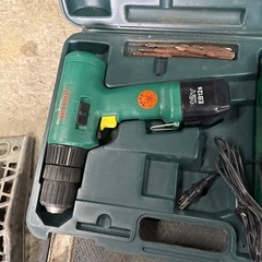 コードレス
ドライバーの画像