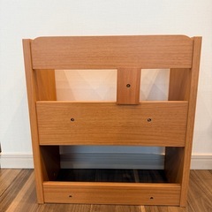 小さな本棚の画像