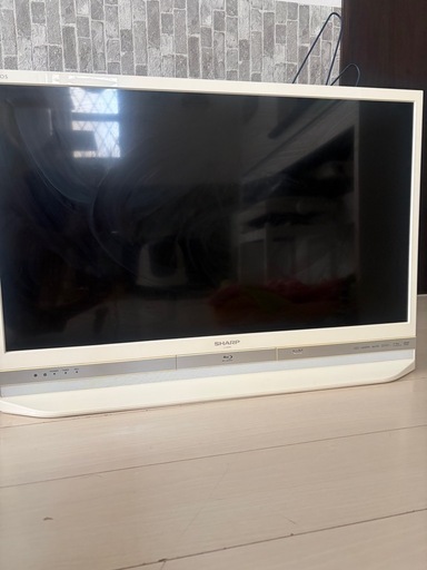 値下げ!!  AQUOS DVD内蔵テレビ LC-32DR9