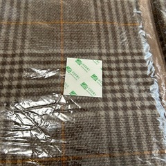 未使用品グローバルワークGLOBALWORK3品セット冬の嫌なパチパチを軽減 静電軽減着られるストールベージュグレンチェック55マフラースカーフショールポンチョ 膝掛け ひざ掛けブラウン茶色ベージュチェック製品タグ定価3,490円レディース女性用婦人womenの画像