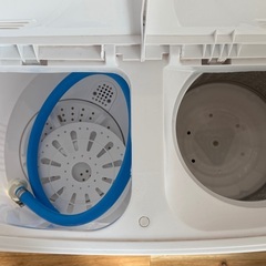 2層式の小型洗濯機（洗濯槽3.6kg/脱水槽2kg）の画像