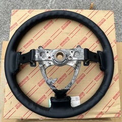 ステアリング　
トヨタ　純正　本革巻きの画像