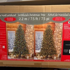 クリスマスツリー　2.2m  飾り付き　コストコ　の画像