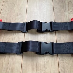 キッズシートベルト　スマートキッズベルト　補助ベルト 赤２つセットの画像