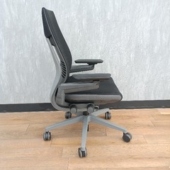≪引取り限定≫Steelcase スチールケース オフィスチェア 肘あり 25100059の画像