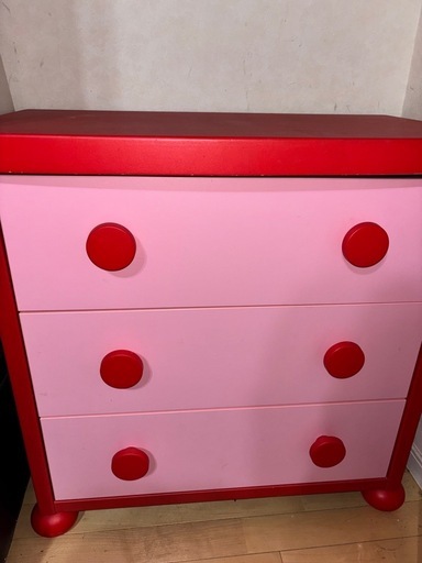 赤とピンクの3段チェスト 3段チェストピンク赤のツートン※多少傷あり