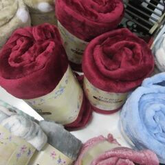 ひざ掛け　アウトレット　未使用です　１個1000円ですが・・・の画像