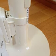 シャープ扇風機（電源コードなし）の画像