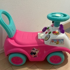 ミニーちゃんの車の画像