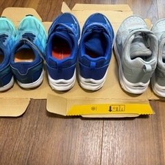 子供靴 20cm 3Eと2E※お取引中ですの画像