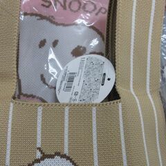スヌーピー　ニット　携帯用ポシェット　新品未使用　中サイズのトート　1500円　大サイズは2000円ですの画像