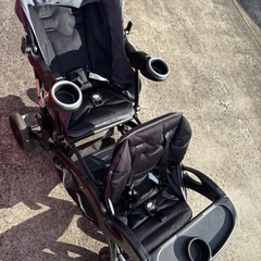 二人乗りベビーカーの画像