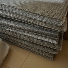 タイルカーペットの画像