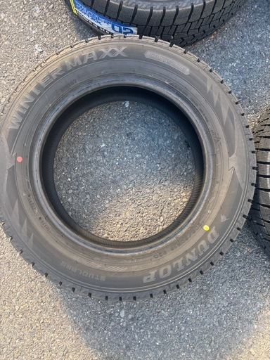 新品205/60R16DUNLOP WINTER MAXXスタッドレス4本セット