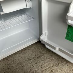 ヤマダ ノンフロン冷蔵庫 1ドア 46L YRZ-C05H1 2022年製の画像