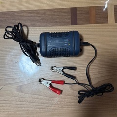 メルテック(meltec) バッテリー充電器(自動2輪車~軽自動車) 正式PSE取得 DC12V 定格4A オート機能付 Meltec PC-100の画像