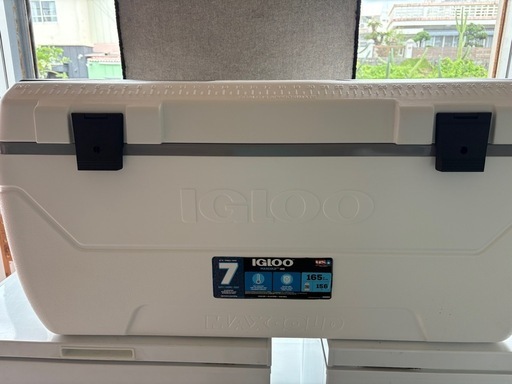 IGLOOクーラーボックス150L