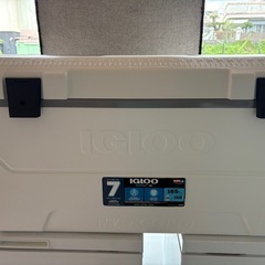 IGLOOクーラーボックス150Lの画像