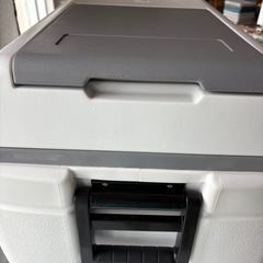 IGLOOクーラーボックス150Lの画像