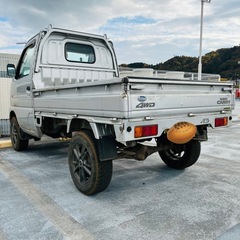 ⭐️車検付き⭐️４ＷＤリフトアップ　スズキキャリイ　軽トラの画像