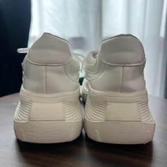 スニーカー厚底
の画像