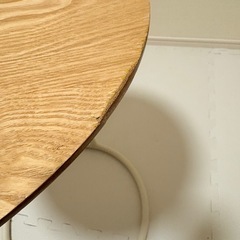 ニトリ　サイドテーブルの画像