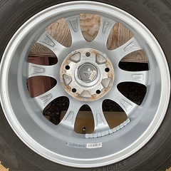 スタッドレスタイヤ4本の画像