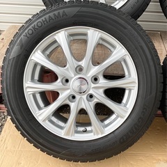 スタッドレスタイヤ4本の画像