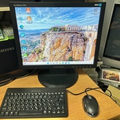 パソコン　dynaDesk DT100/P3の画像