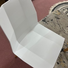 清潔感あふれる2人掛ダイニングセットの画像