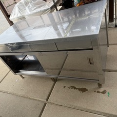 ステンレススチール 大型作業台 引き出し付きの画像