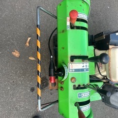 除雪機 ガソリンエンジン キャタピラ式　共立　北海道の画像
