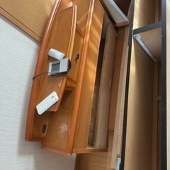 セミダブルベッド、マットレス付きの画像