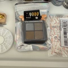 マニキュアとジェルネイルセットの画像