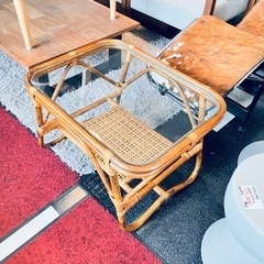 ラタン コーヒーテーブル ガラス天板 籐 ビンテージ 昭和レトロ テーブル サイドテーブル センターテーブルの画像
