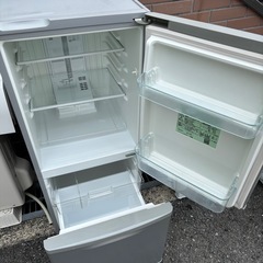 直接引き取り1,000円引き⭐︎大阪府下又は近郊は配送設置込み🉑 Panasonic 138L 冷凍冷蔵庫 NR-B149W-S 2017年製/YMJ113-11 の画像