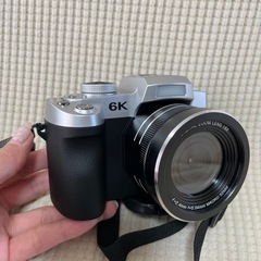 デジカメ6K  32GBカード付きの画像