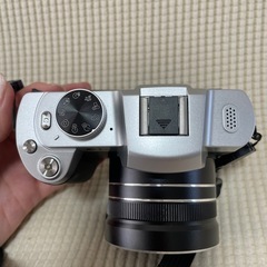 デジカメ6K  32GBカード付きの画像