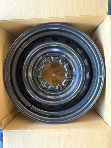 新車外しハイエース純正ホイール　4本セット