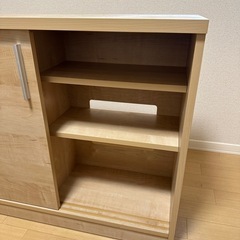 ローチェスト　本棚　食器棚の画像