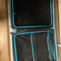 　HIDEO WAKAMATSU　スーツケース 105L の画像