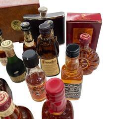 200001 ウイスキー　ブランデー　ミニボトル　山崎12年　ヘネシー　レミーマルタン　他　16点まとめ売り　スキットル付き　 [0000000002697]の画像
