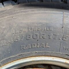 中型増トン車用6穴ホイール＆スタッドレス　6本セットの画像