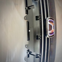 Honda ヴェゼル6AA ーRV6　純正フロントグリルの画像